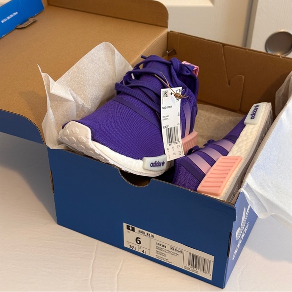 New Adidas NMD R1 Shoes Sneakers Purple Pink Womens 6 - Picture 1 of 5